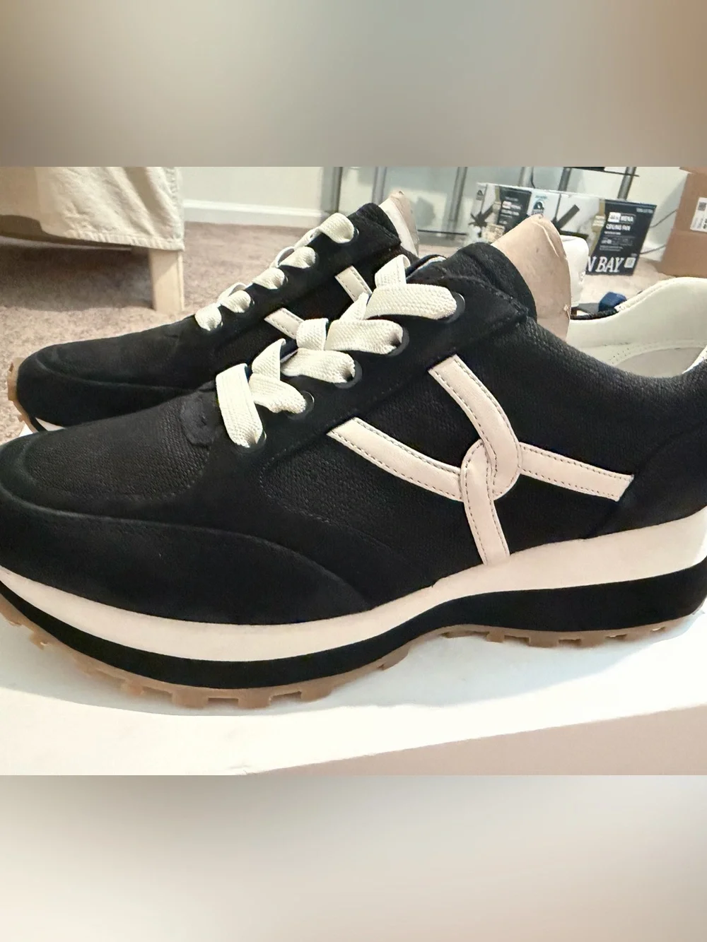 NEW Veronica Beard Valentina Sneaker 9.5